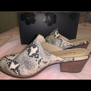 Brand NWT CL Laundry Snakeskin Mule Shoes Sz 9